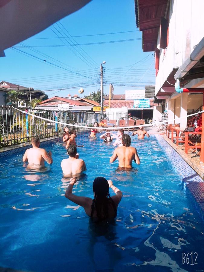 Real Vang Vieng Backpacker Hostel Exterior photo
