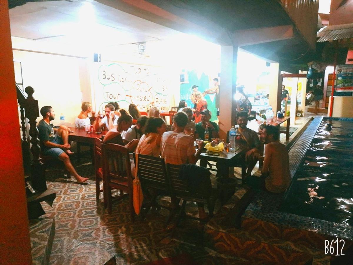 Real Vang Vieng Backpacker Hostel Exterior photo